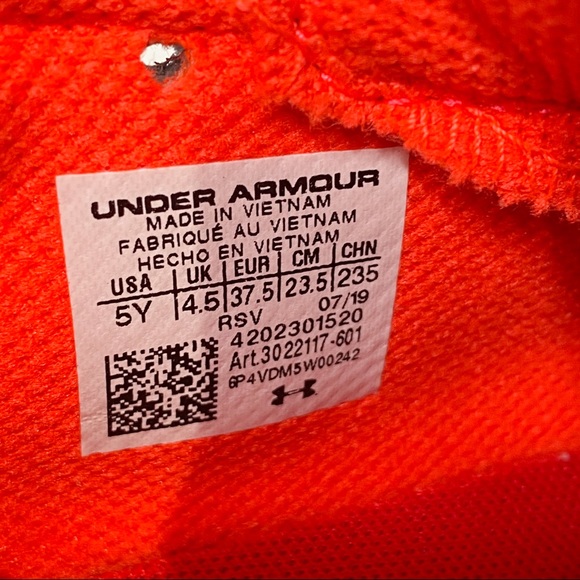 Under Armour SC 3Zero III Boys Sneakers Red Sz 5 - Picture 8 of 8